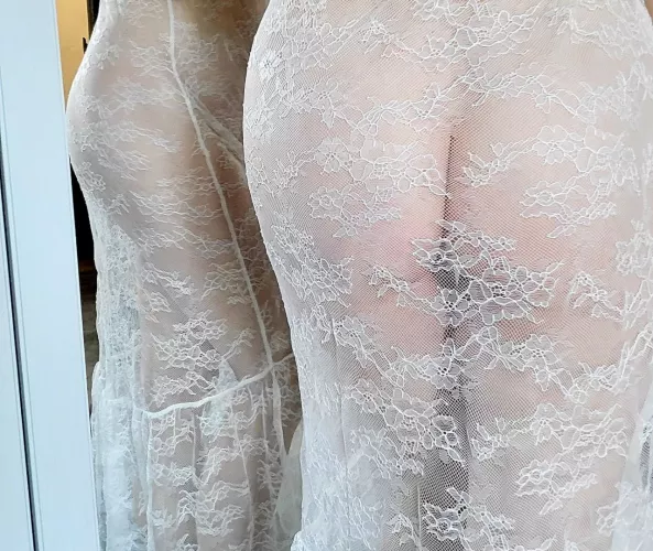 I want a real cock to come fill my pussy with cum