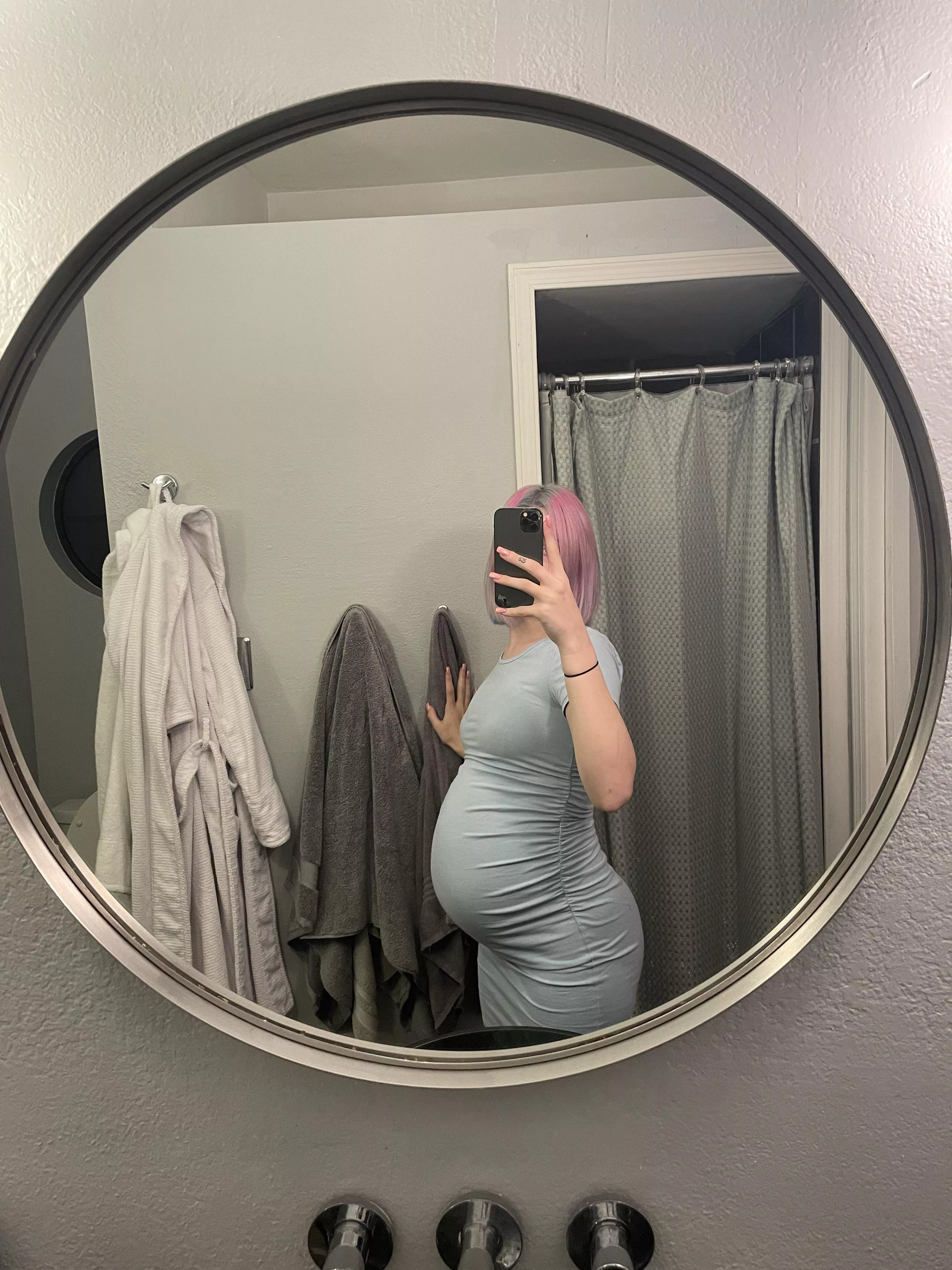 imagine how I look naked;)