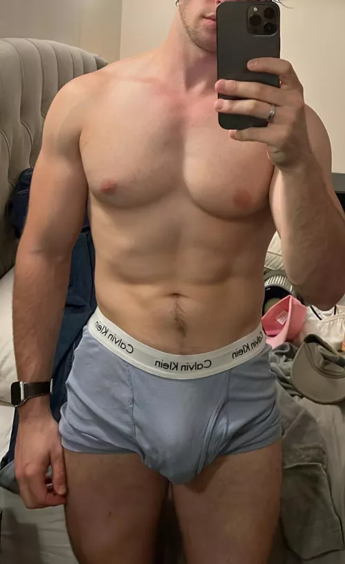 Is this packed (and soft 😏) cock alpha enough for you?