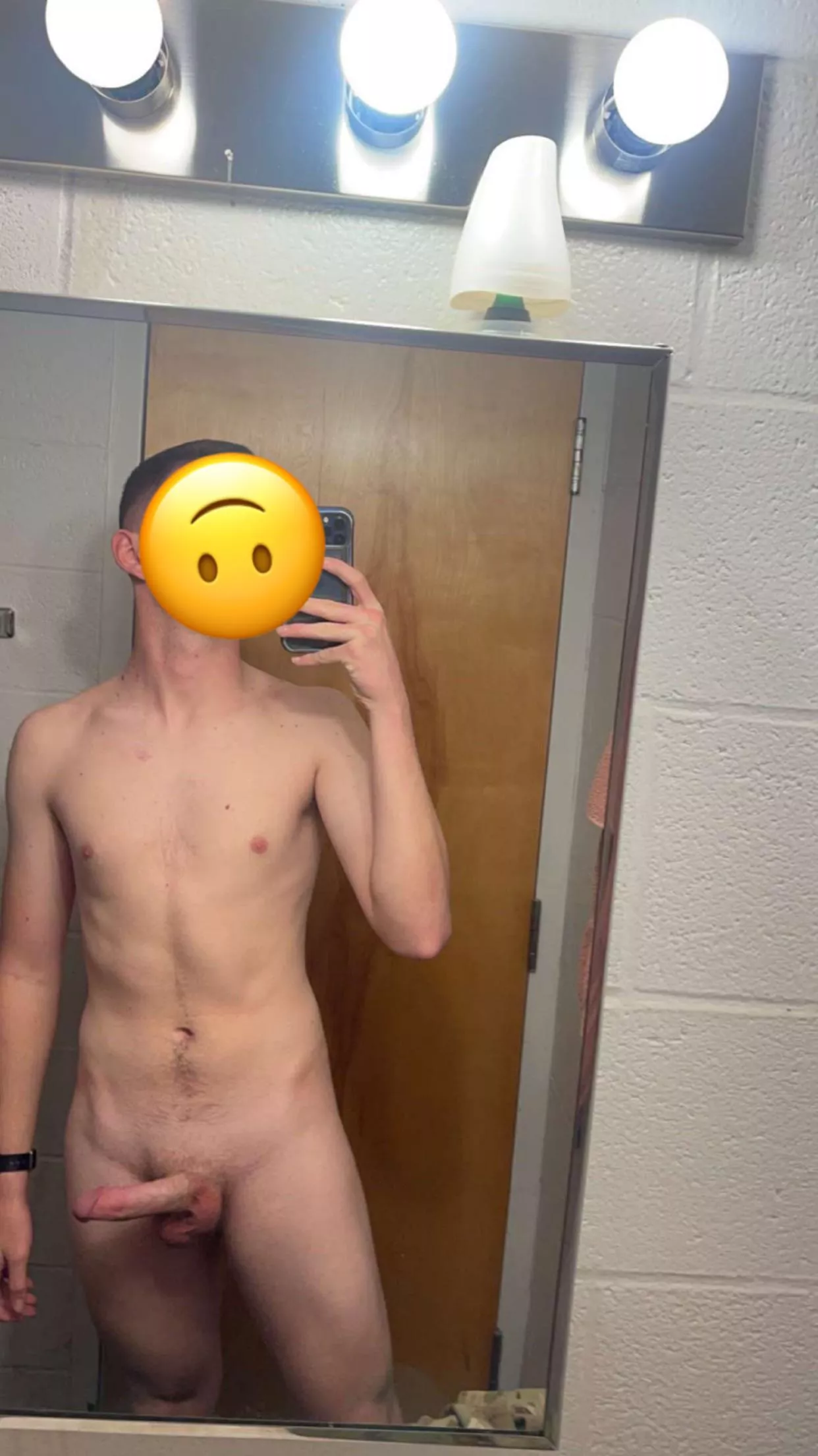 Need someone to help me after those longs days at work 😏