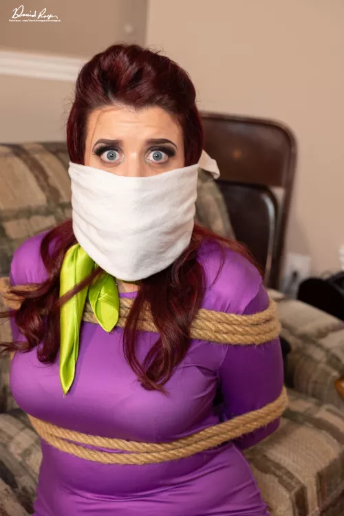 No more snooping for Daphne