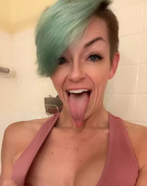 Fill me with white cream