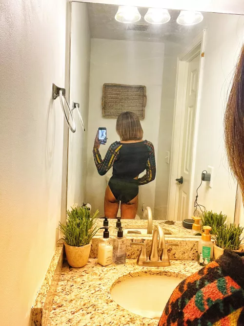 Finally Home after a Long Day [Mrs]