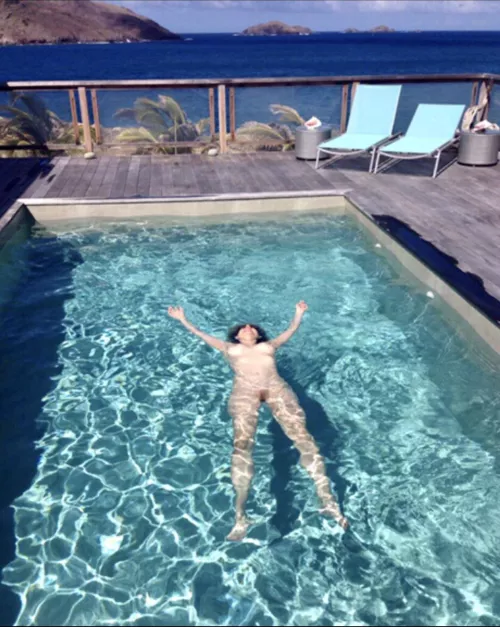 Free floating in St Barts.