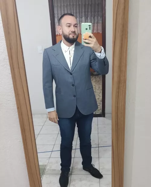 I feel like the necklace is sorta out of place. What do you think?