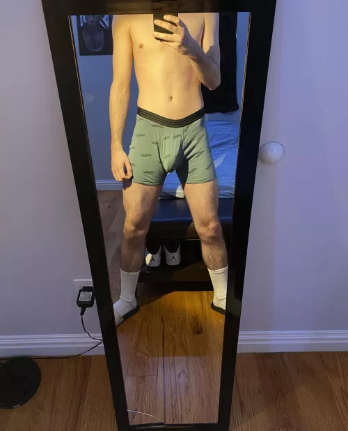 I’m a big fan of how my dick looks in my underwear. 😌