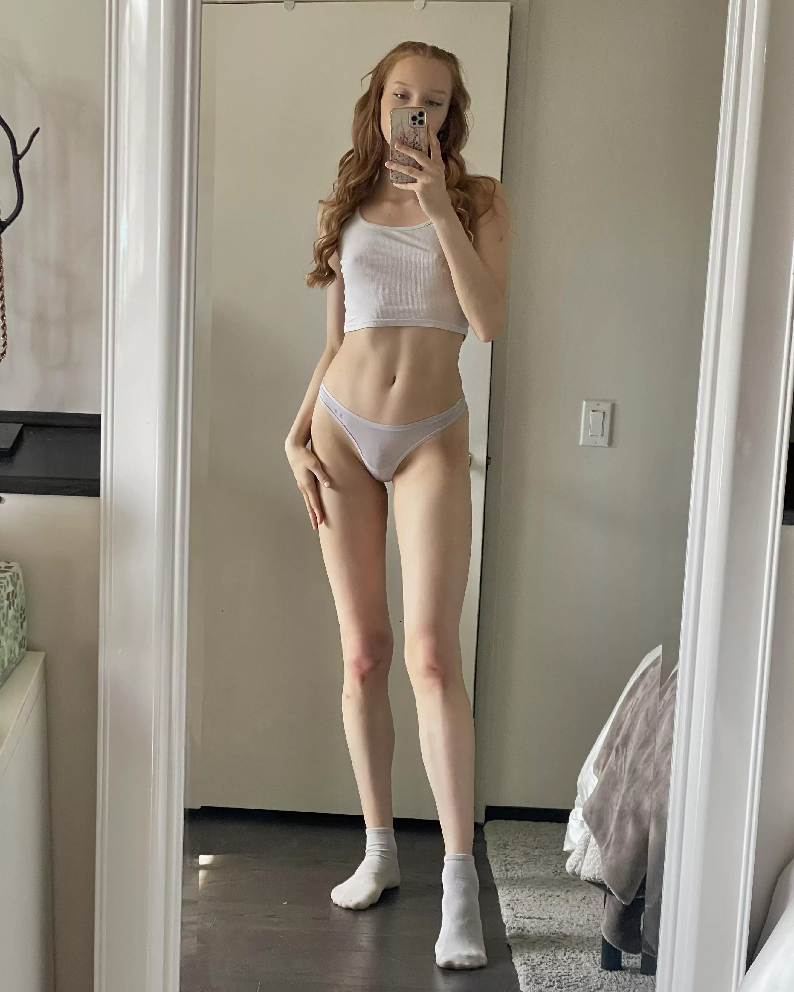 It’s finally freckle season! Can’t wait to be getting more vitamin D ☀️ 6’2 [F]