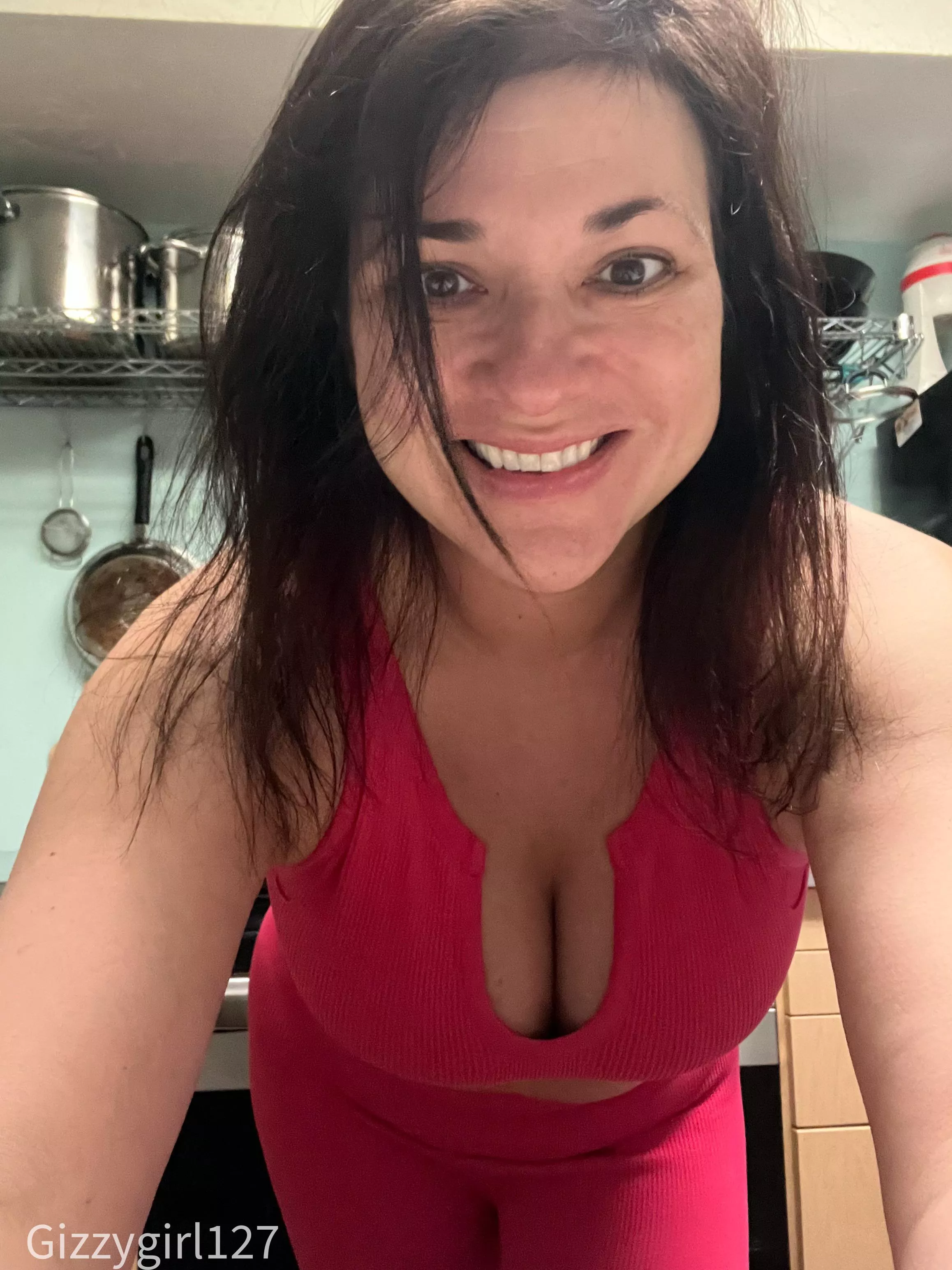 Pink is my favorite workout fit- perfect for re-devotion to the diet portion of this journey