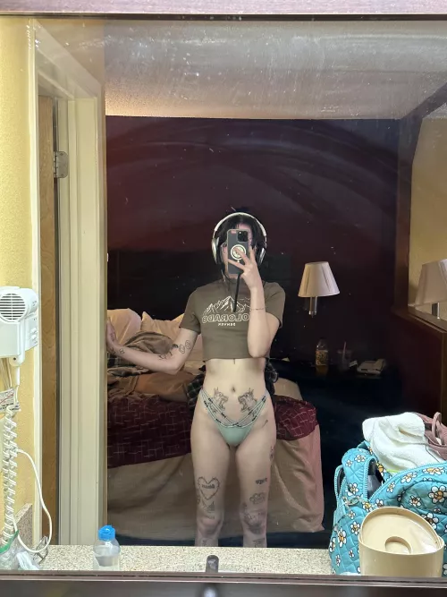 Something about hotels turn me one🤭