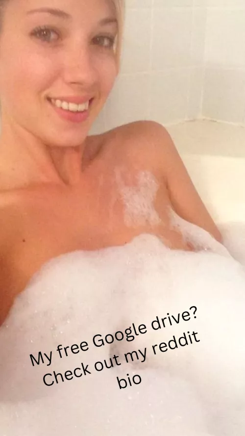 21 [F4M] I wll send and sext whoever ups this