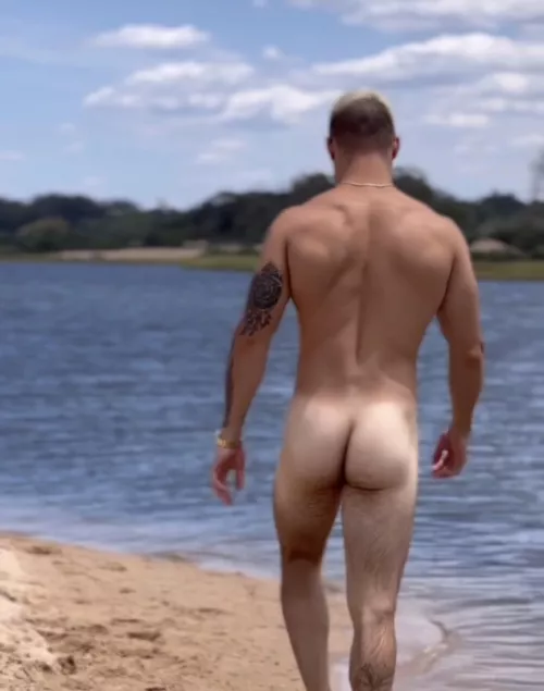 (28) Are you coming or do you want me to go? 😏🔥