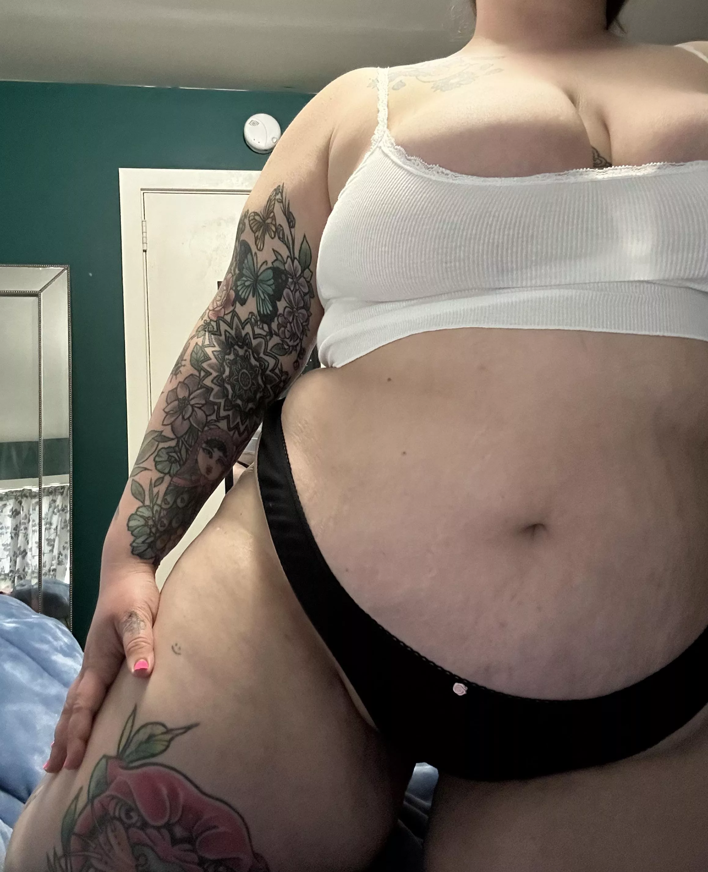 Best place to live stream?! Help 😛😏