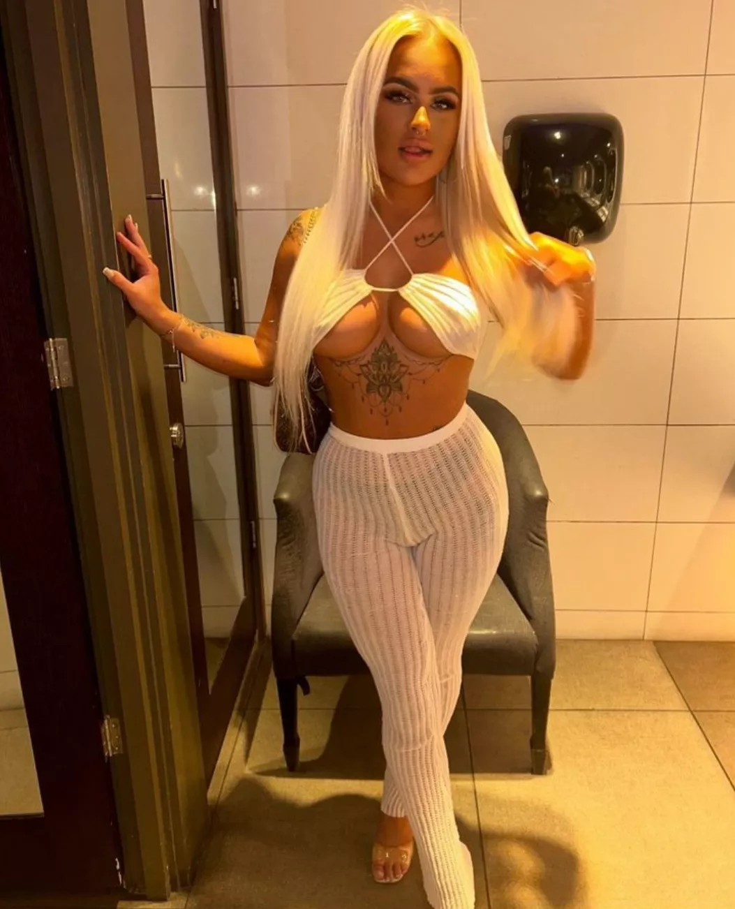 (f 19) I love making you cum x