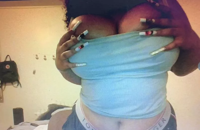 F19 would you fuck my body type