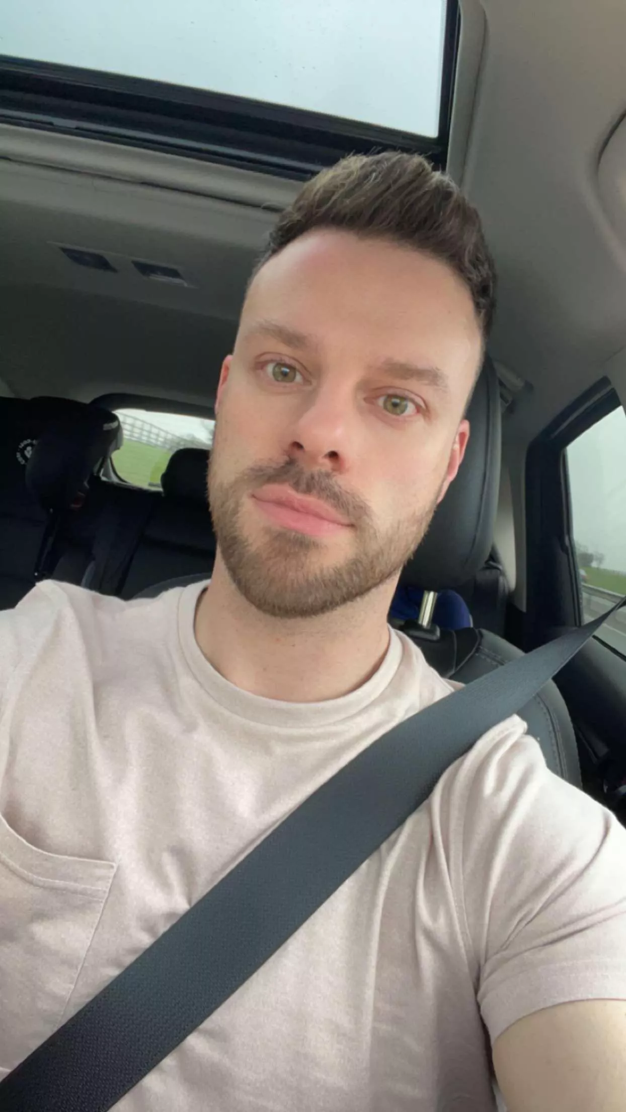 Feeing happy and healthy today - I hope everyone has a great day xx