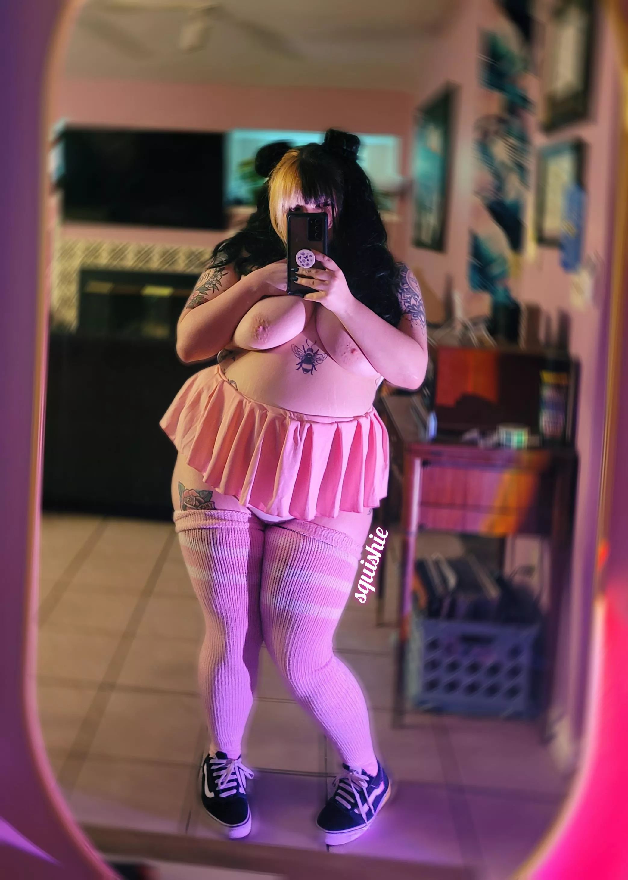 here are my chubby thighs and cute tits