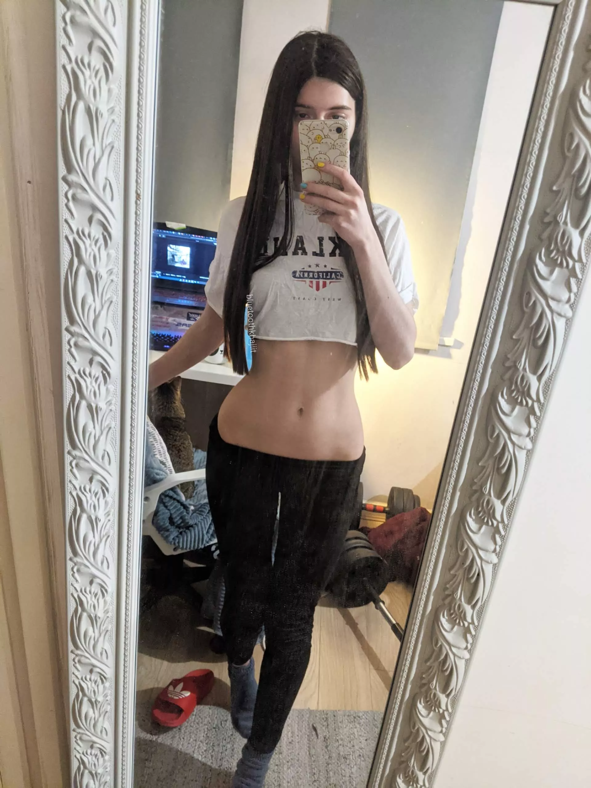 Hey guys, what do you think of my outfit? Is it a hit or miss? I'm curious to hear your opinions! 😊