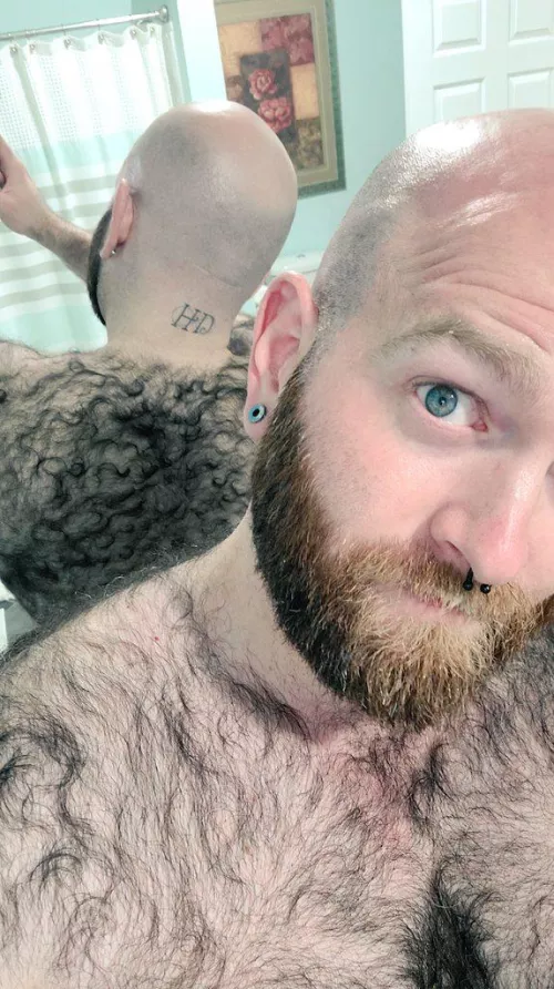 It is a shag rug. 🐻