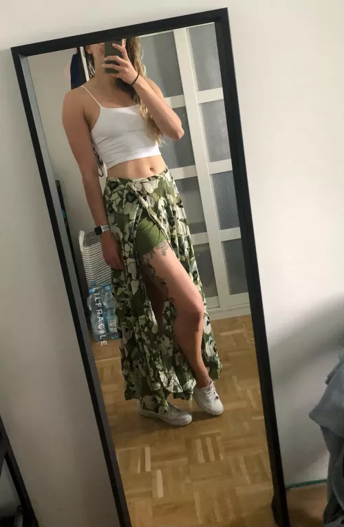 Lovely day for a cute outfit [f]