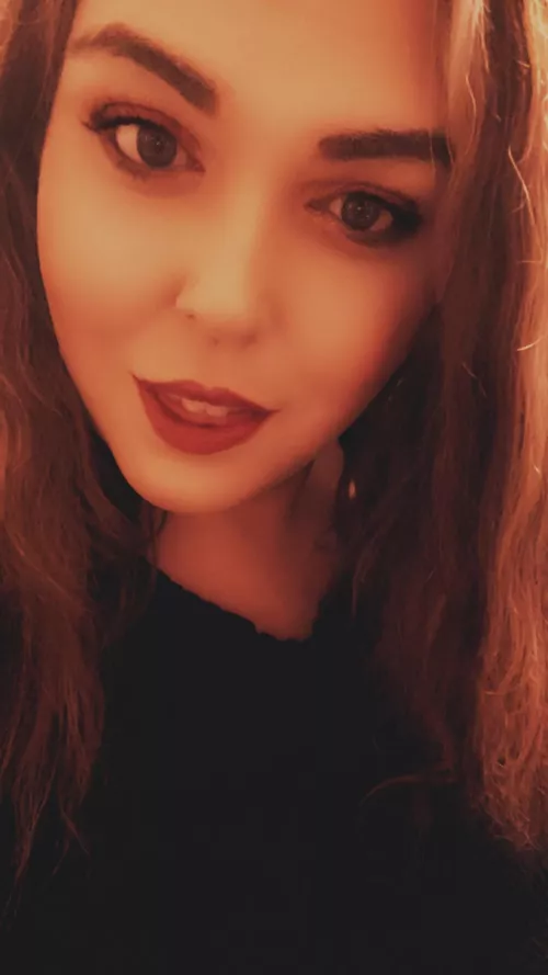 My final night as a 33 year old is gonna be a good one💖