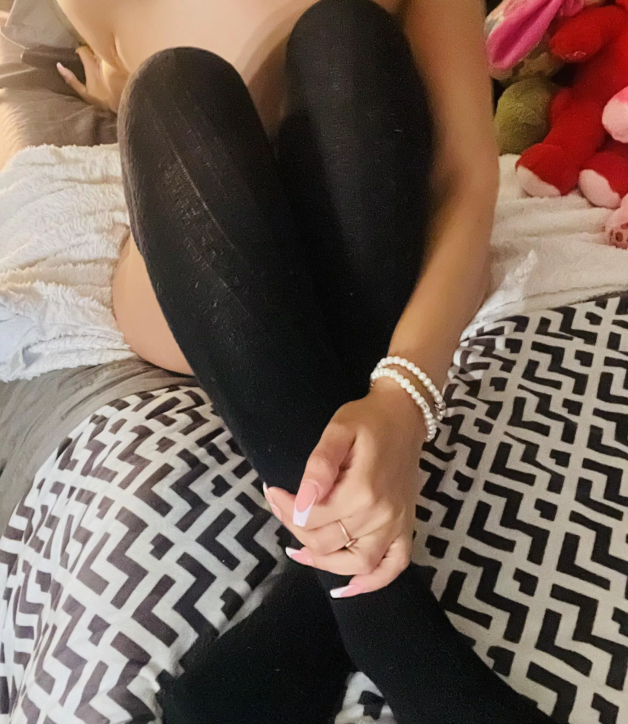 My outfit for the vids and pics I took today. Too bad I can’t wear it out :/