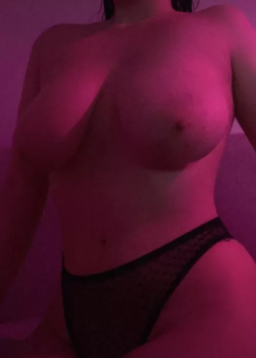 My tits would feel better in warm men's hands