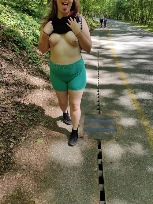 Quick flash before the family in front of me notices [oc] [f]