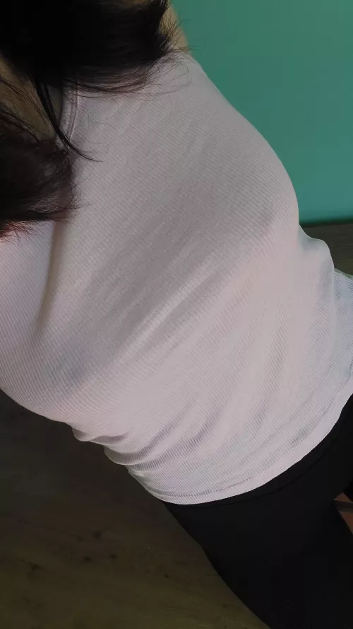 Spring outfits must include pokies