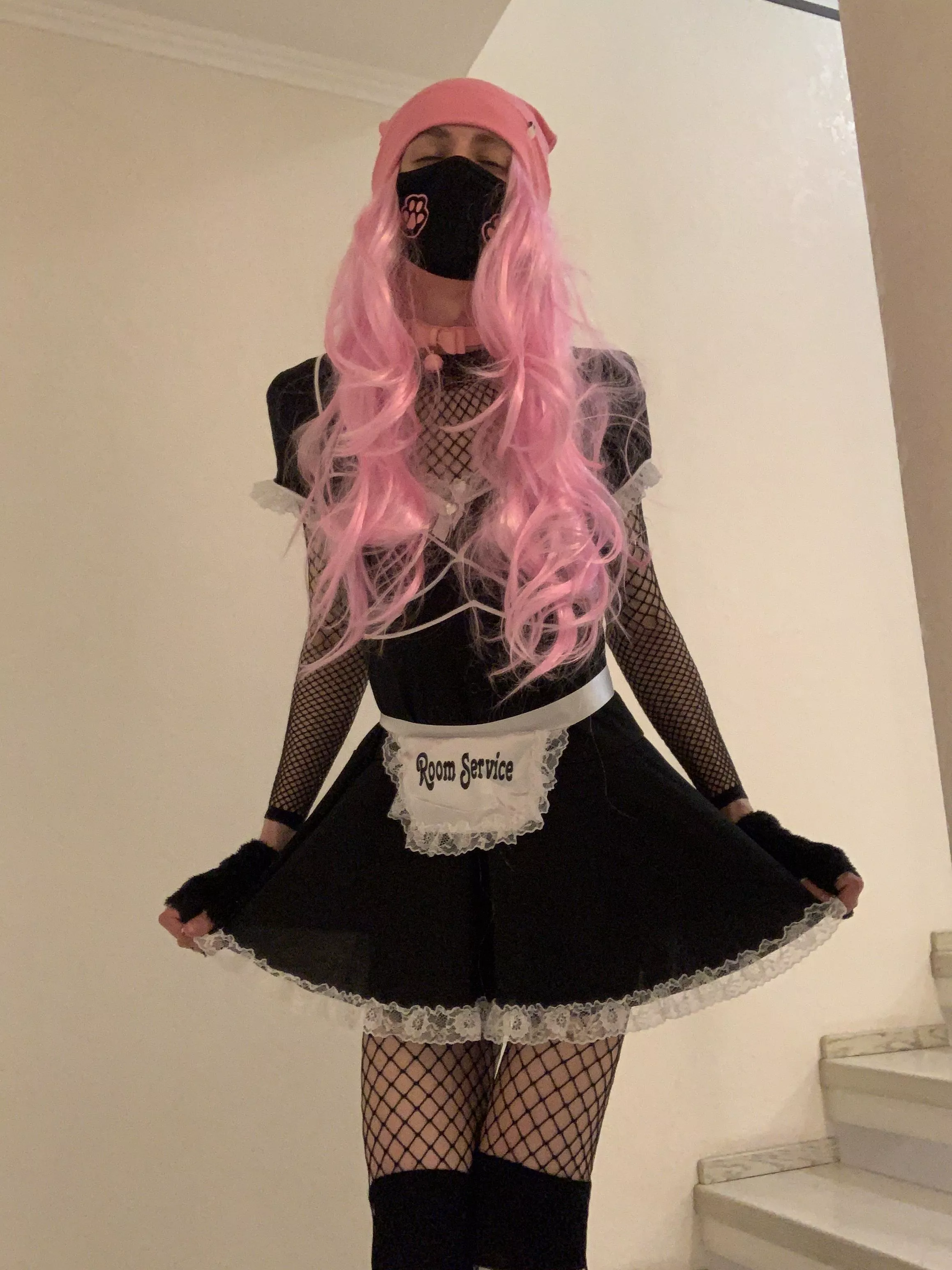 Would you toss me around or pin me down?