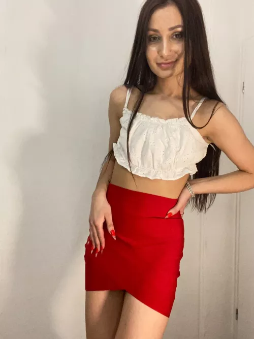 brunettes are beauty and brains, all in one