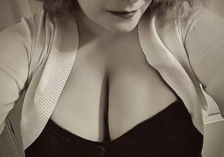 Caught you look! It’s okay, I’d look too. 😊