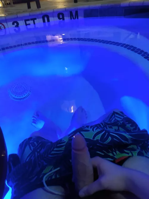 [challenge] cum in a hotel sauna?