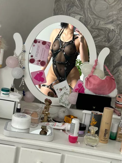 Do you want me in your mirror [F]