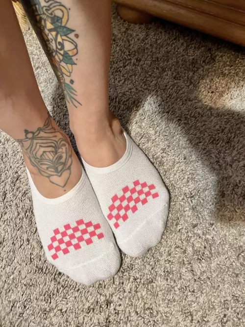 [F] 🧦