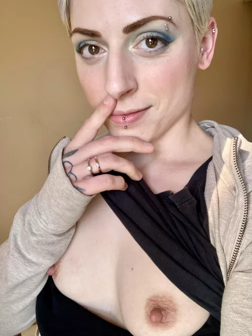 Hump day! I hope you’re doing plenty of humping 😈