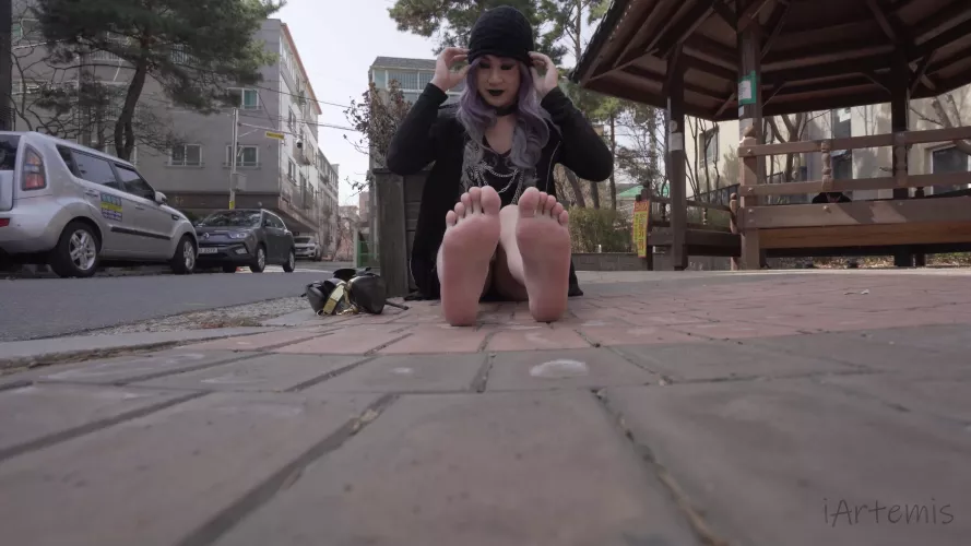 If you saw me outside...