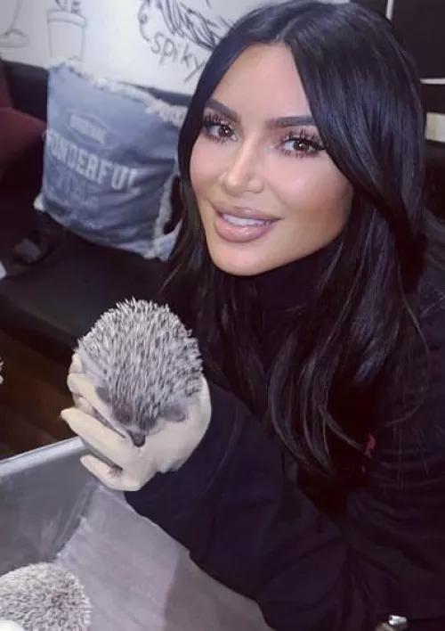 Kimberly has the most beautiful face😩