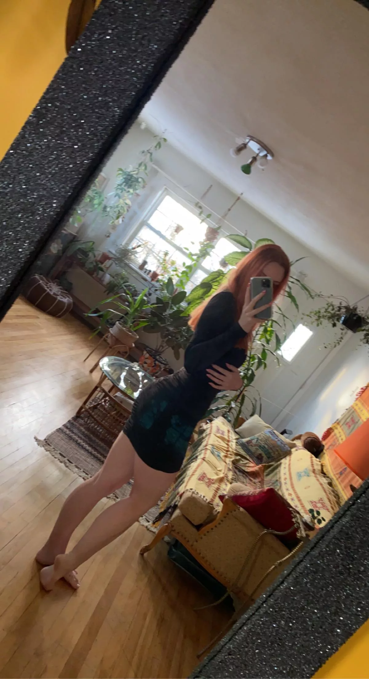 let’s go eye fuck each other over steak dinner 😋