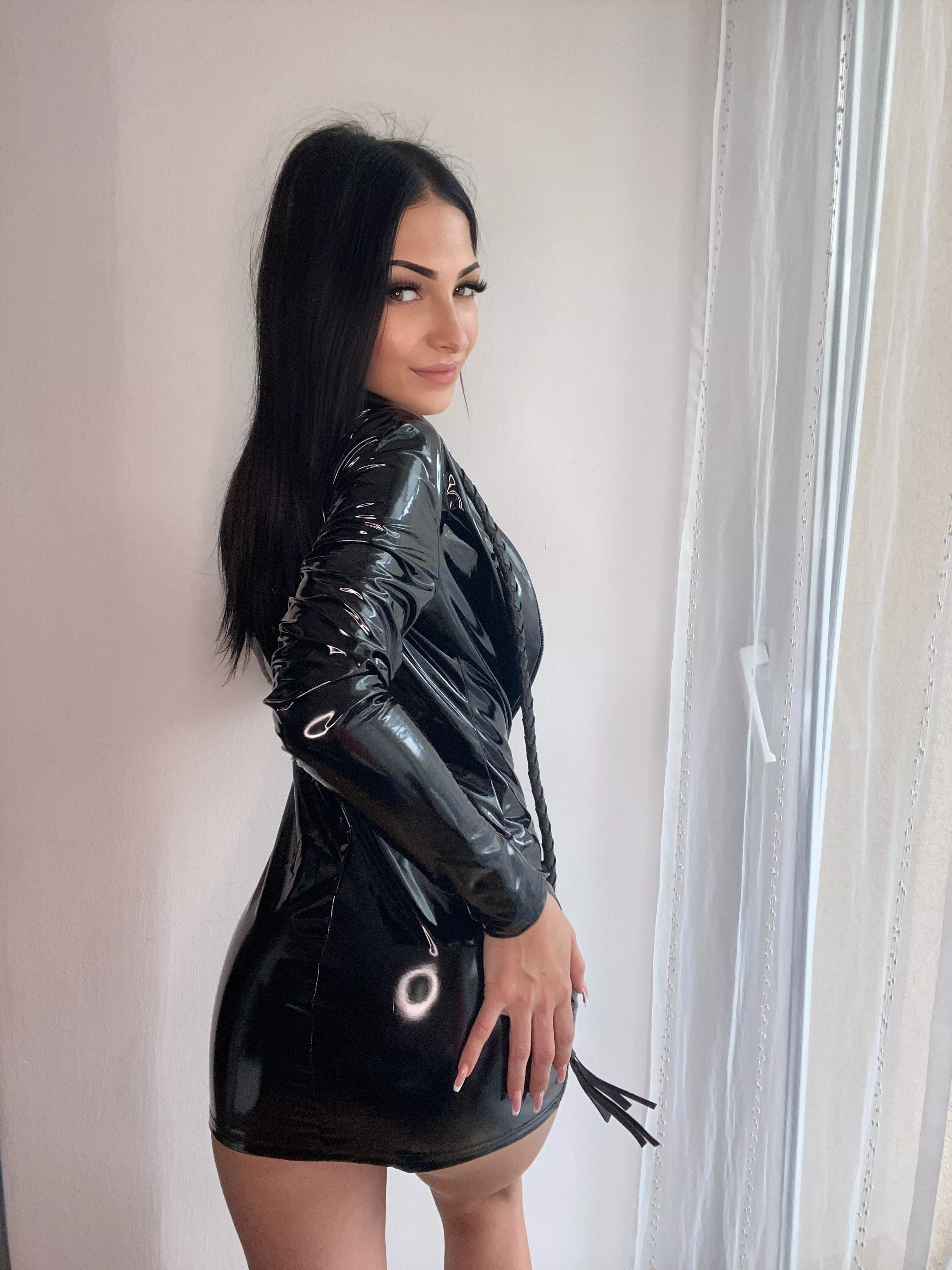 Look into my eyes and repeat 