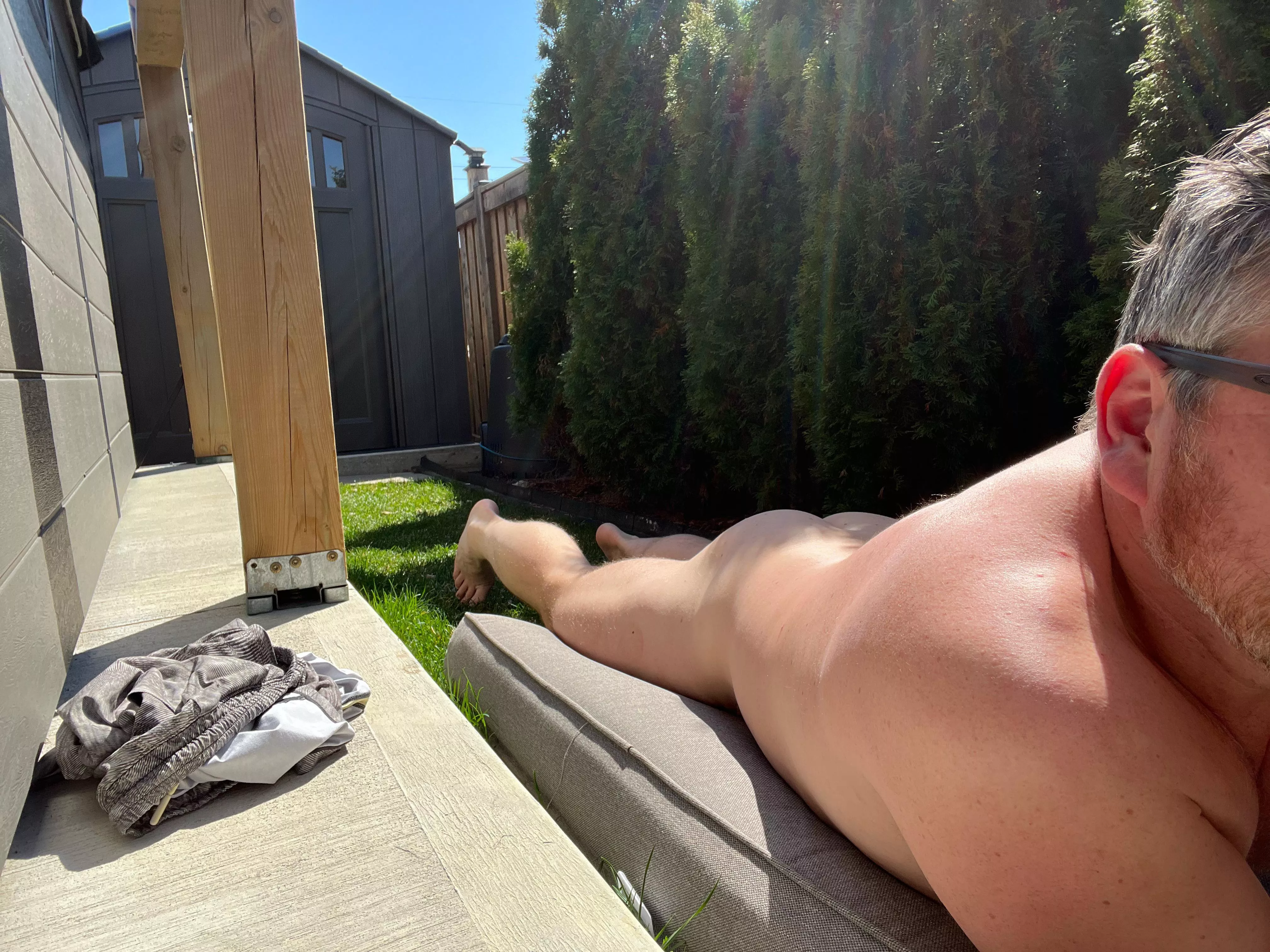 Loving the warm weather is back and feeling the sun kiss my entire body!