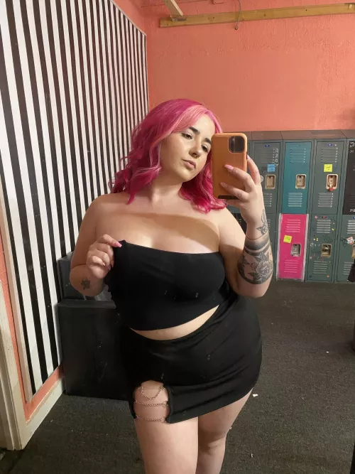 Pink princess who loves to fuck<3