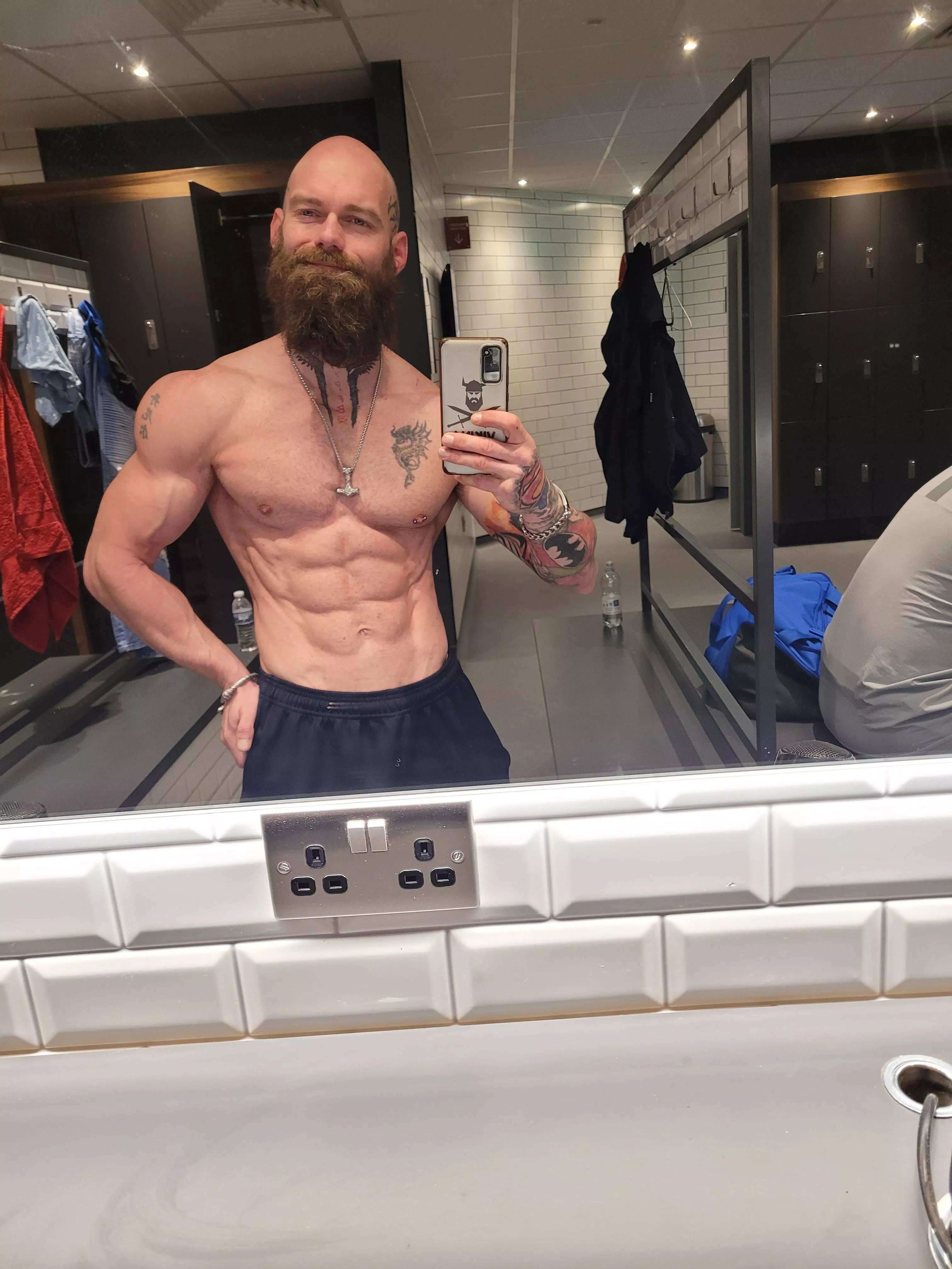 shoulder day done! Time for sauna 😎 [m]