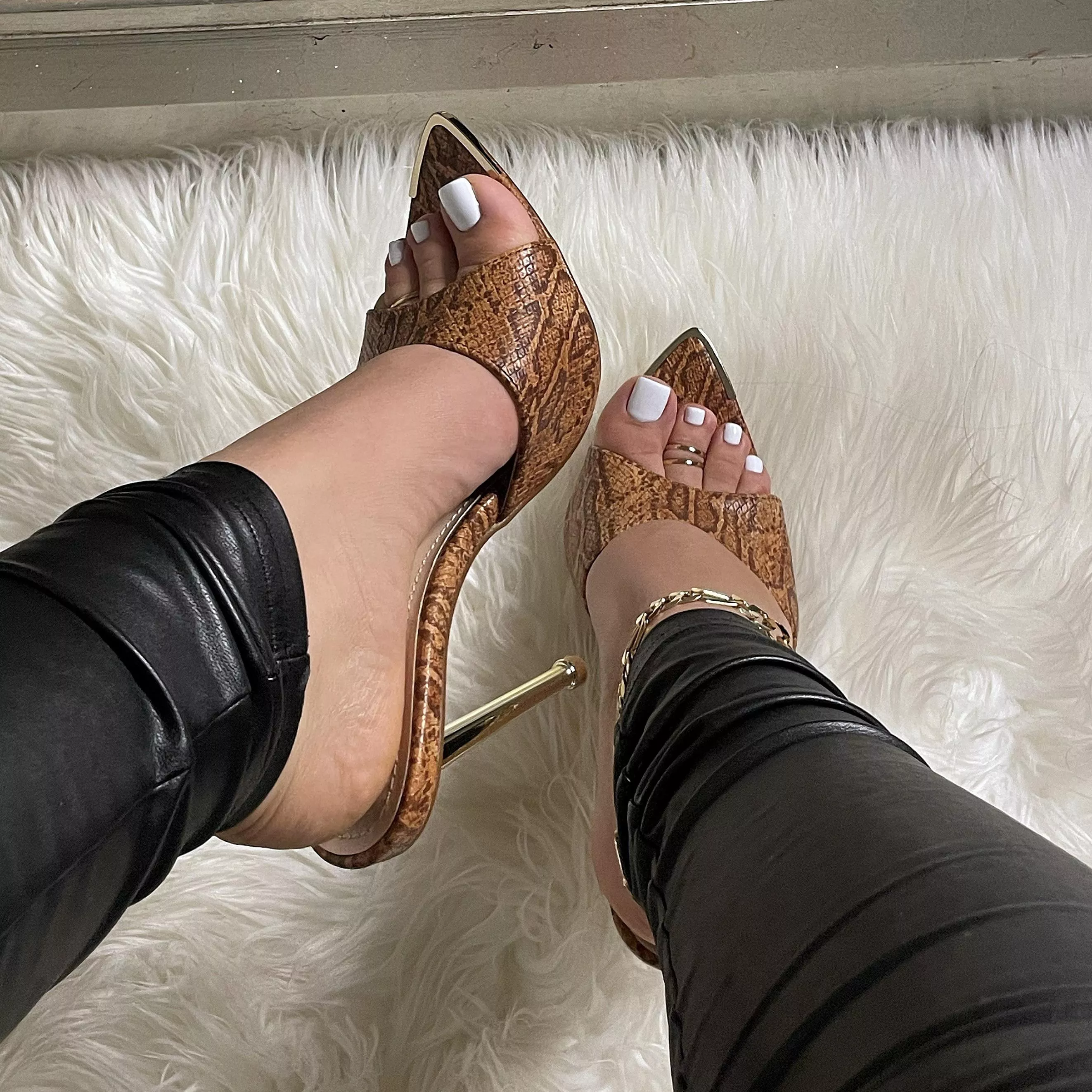 Snakeskin miles ✨🤍