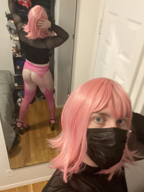 So obsessed with being a slutty sissy in pink 💓💓💓