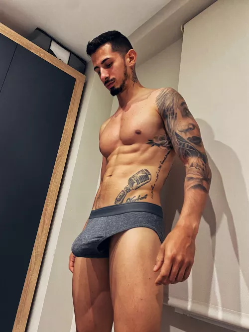 (31) Cum get it, bro