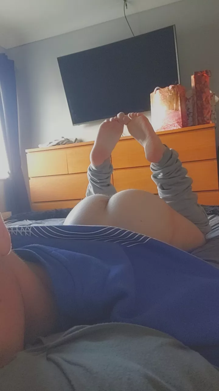 Can someone plz fuck my hole as rough as they can 🥵