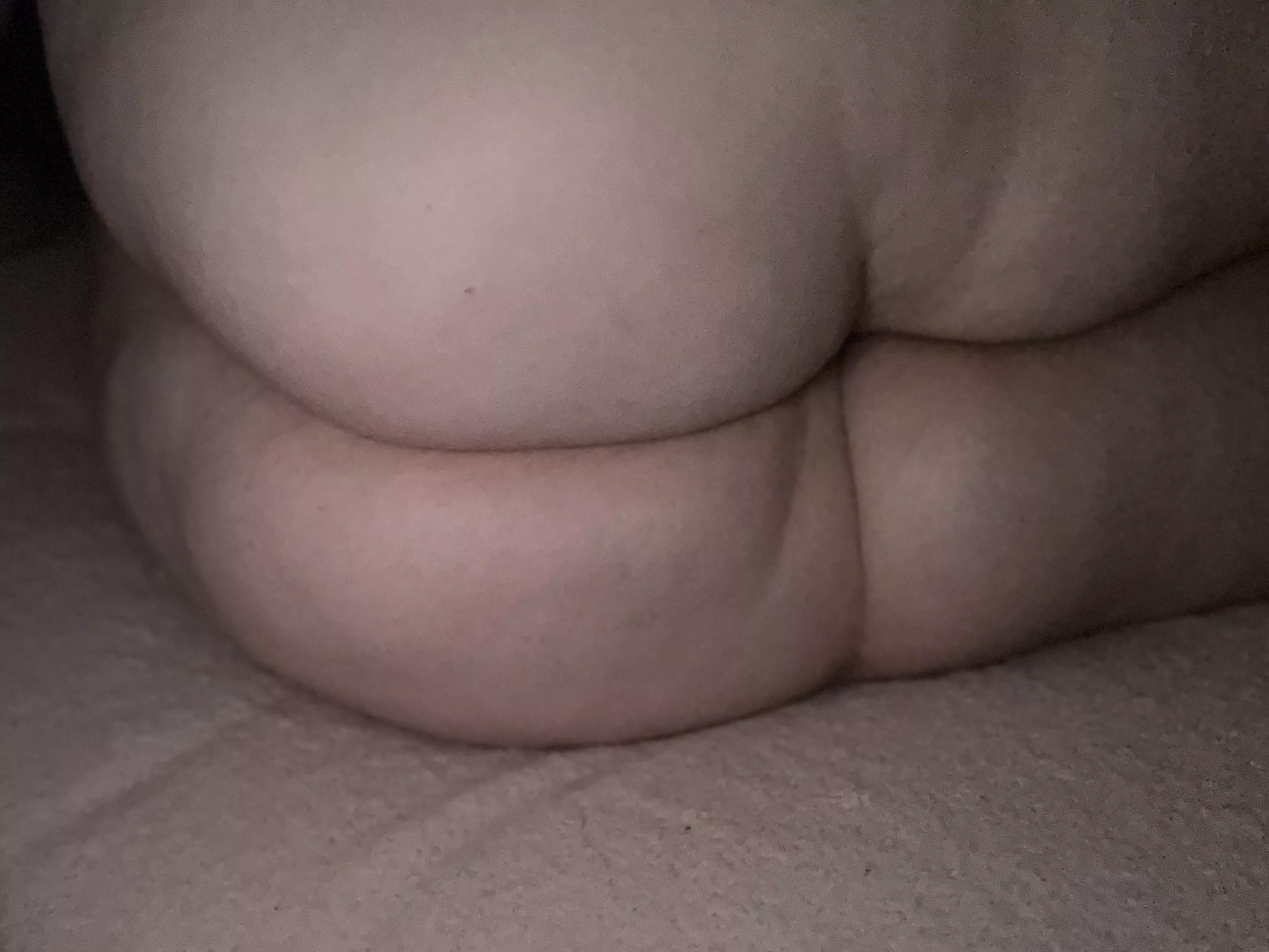 [F26] who needs a pillow for bed?