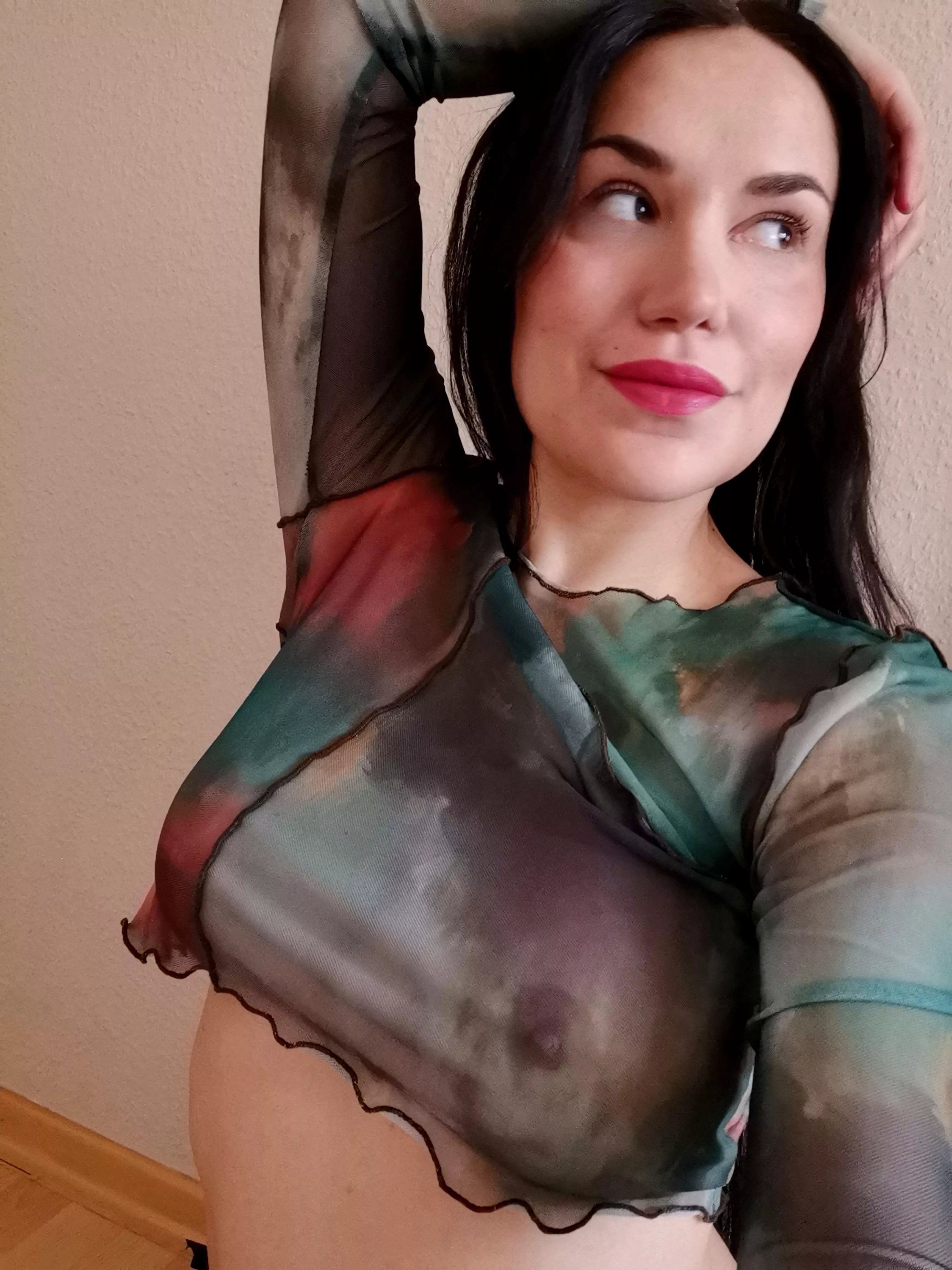 Hide and seek 😈💗