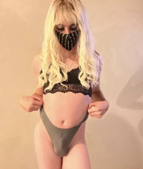 I was told to show off my tiny bulge..