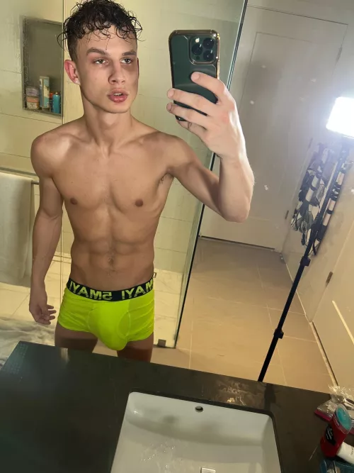 let me cum in your face